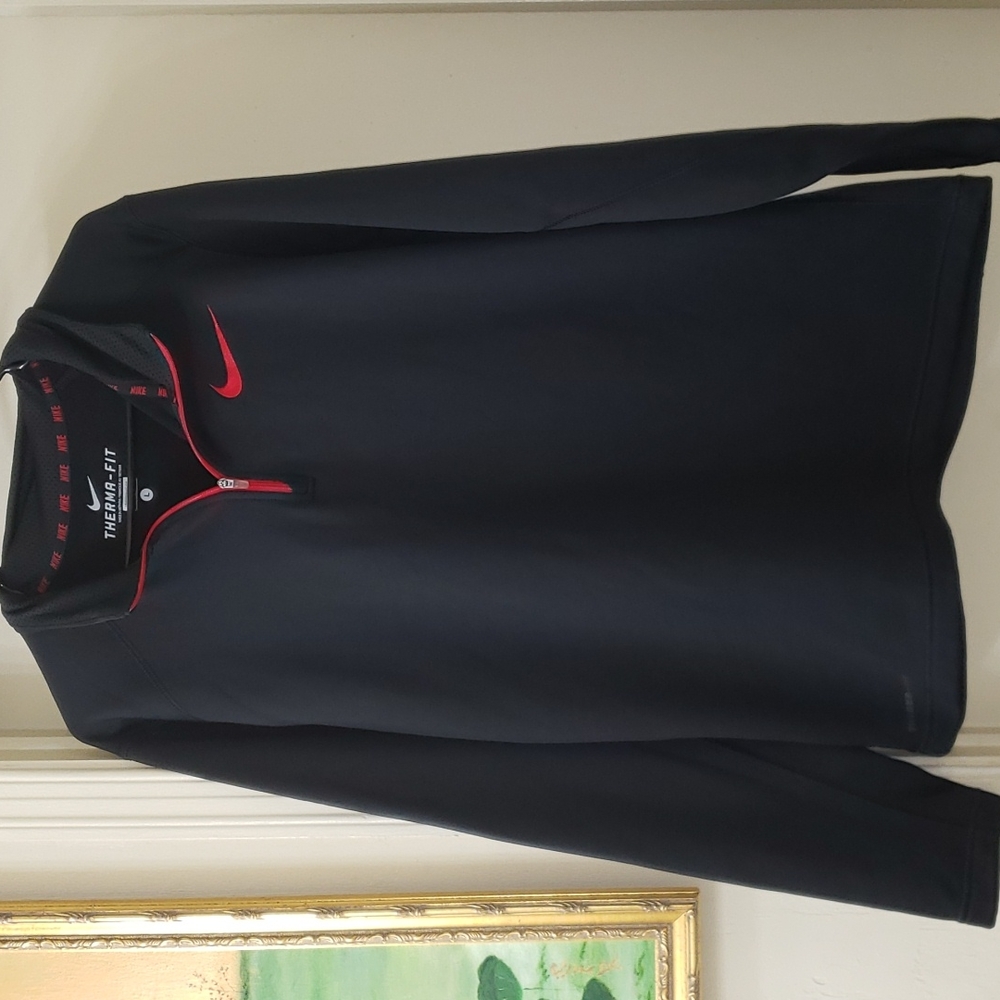 Nike Pull Over